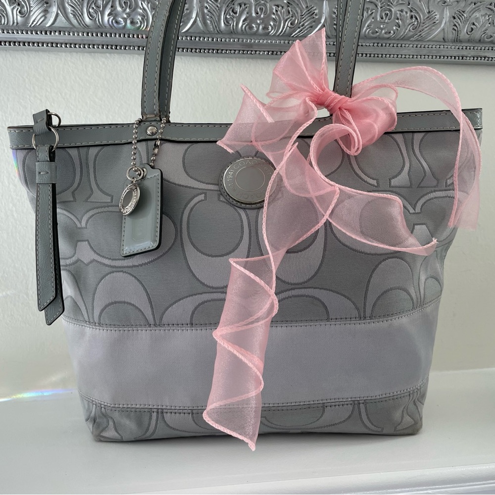 Coach 19428 Vintage Tote,Medium Shoulder  bag
